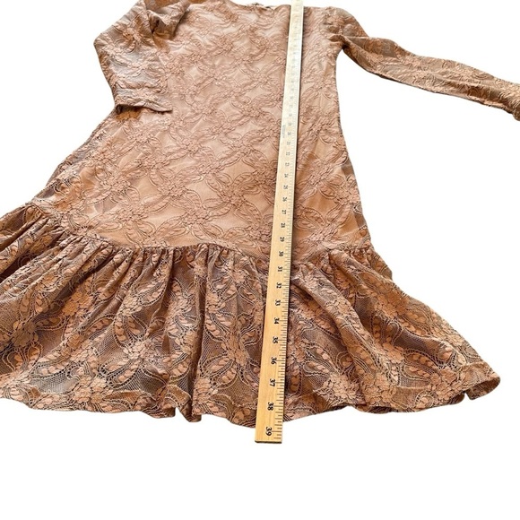 Amaryllis Stylish Tan Lace Dress with Ruffle Hem-Lined-Size XS- - Picture 8 of 10
